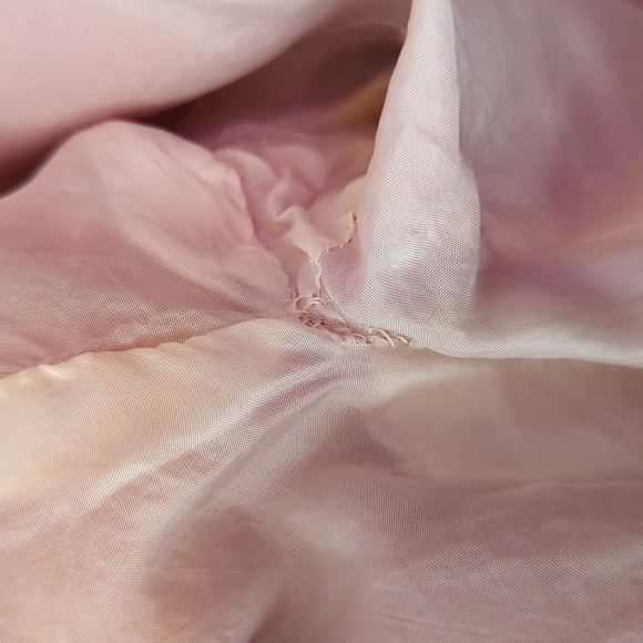 Vintage 100% Silk Robe Red Embroidered Dragons Made in Japan - Picture 8 of 9